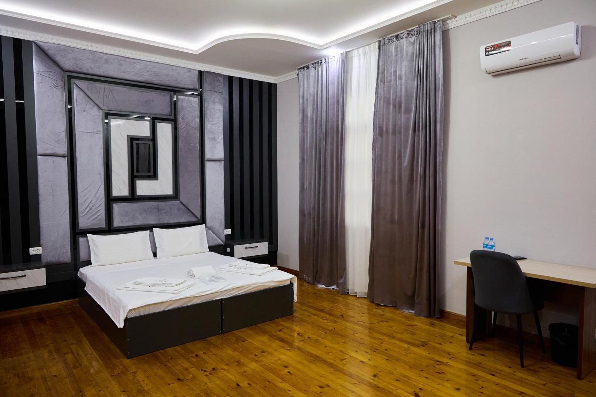 Art Garden Hotel Tashkent Esterno foto